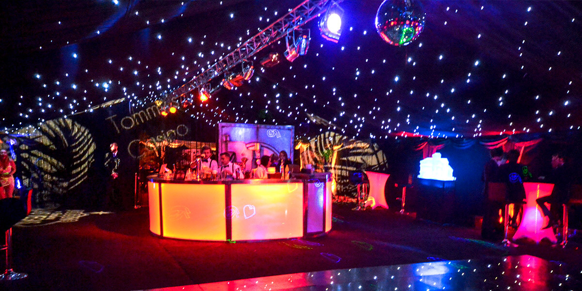 How To Throw a Las Vegas Themed Party Ideas - The Arabian Tent Company